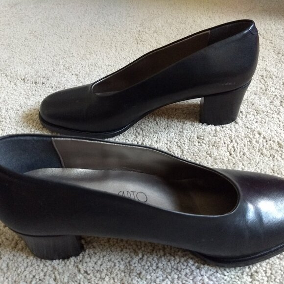 Franco Sarto - Size 7.5 M Black Genuine Leather Timeless Classic Elegant Pumps - Picture 3 of 7